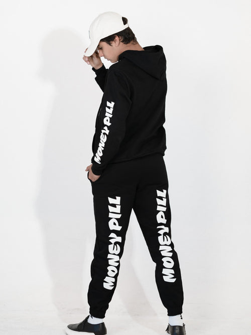 STREETWEAR