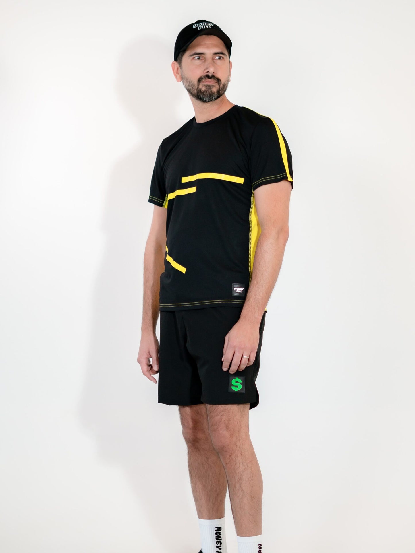 PLAYERA DRYFIT NEGRO CON AMARILLO