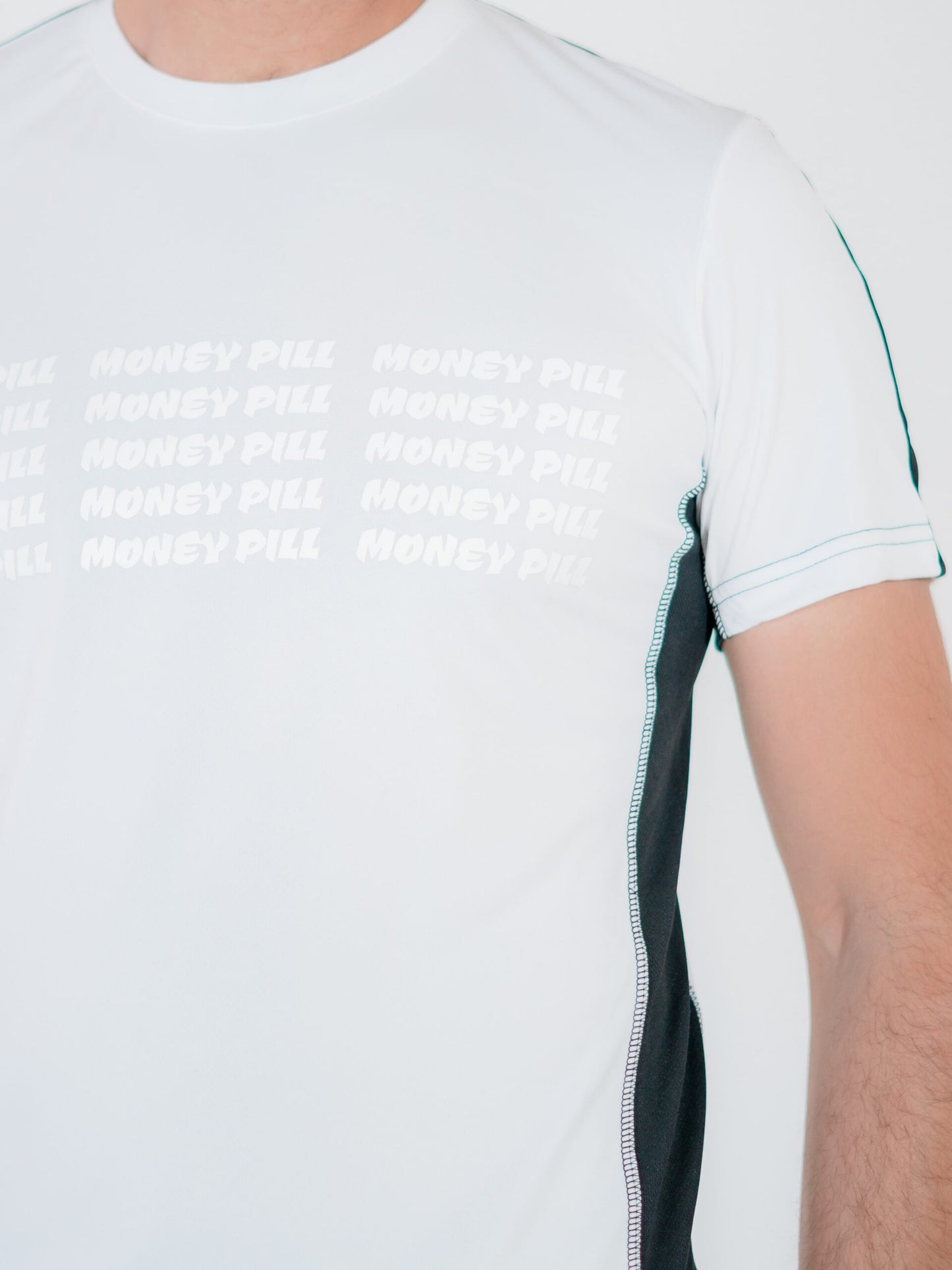 PLAYERA DRYFIT BLANCO CON NEGRO