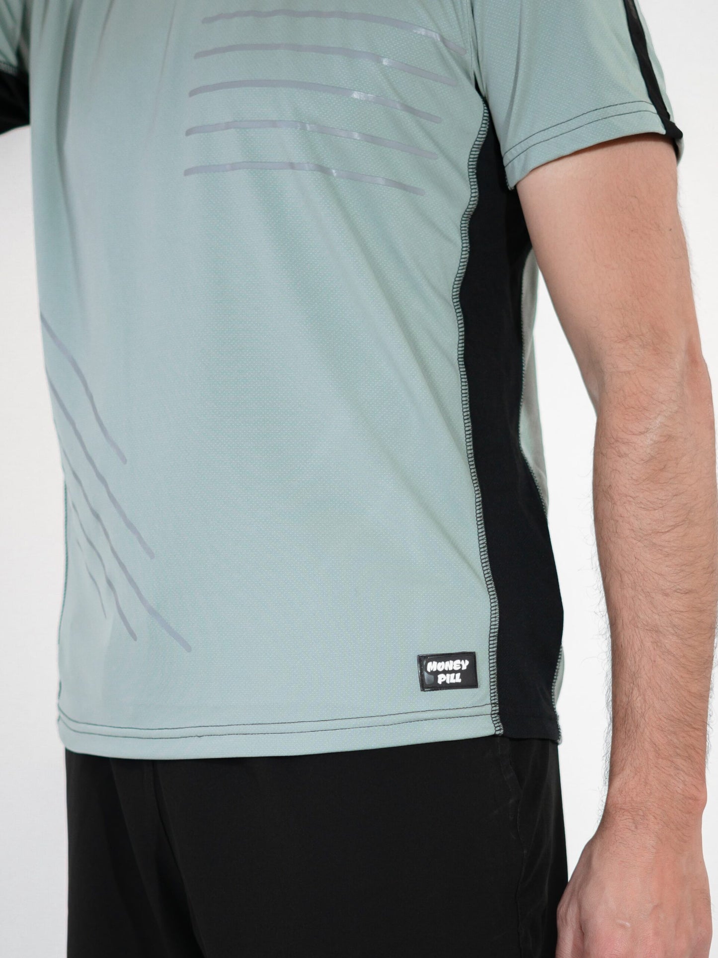 PLAYERA DRYFIT GRIS CON NEGRO
